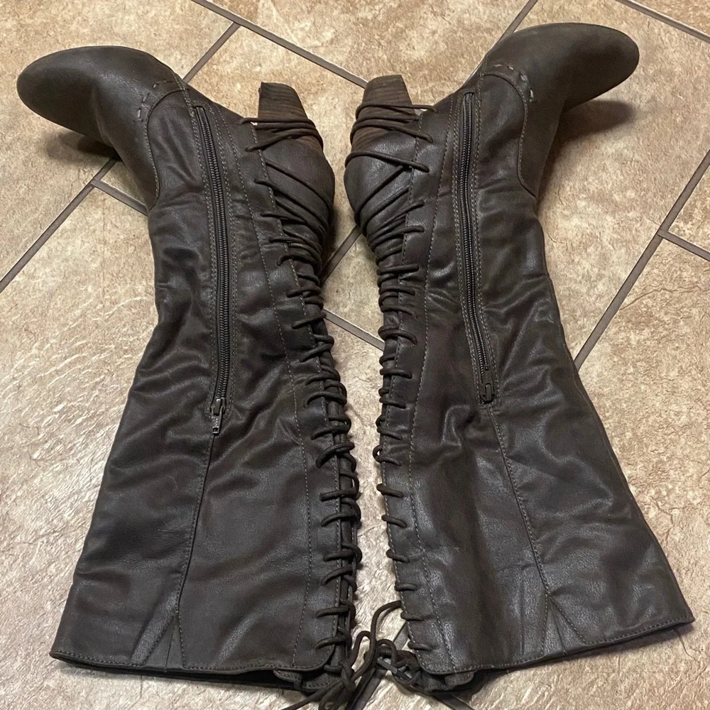 Slouchy Chocolate Brown Over the Knee Size 8 Decorated Boots Collegiate